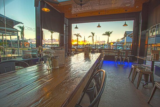 Quay Street Cafe & Bar